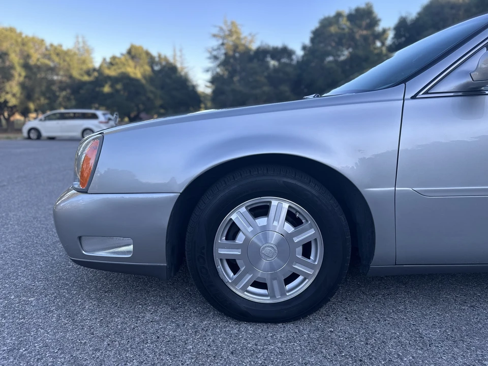 2005 Cadillac DeVille 8th Gen - Image 22 of 31
