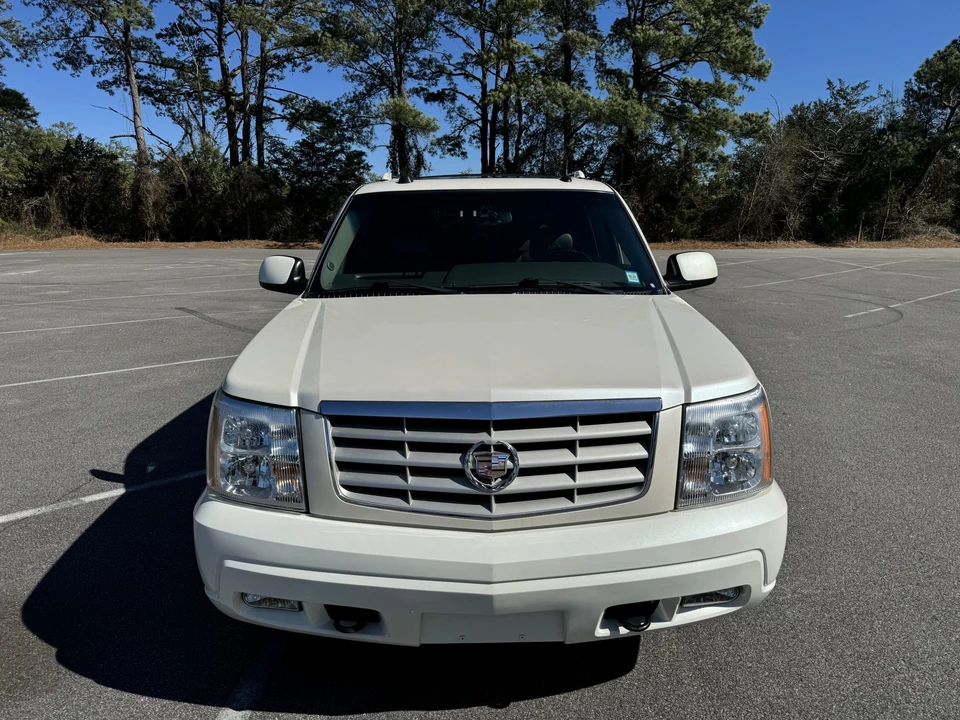 2005 Cadillac Escalade & EXT 2nd Gen - Image 12 of 31