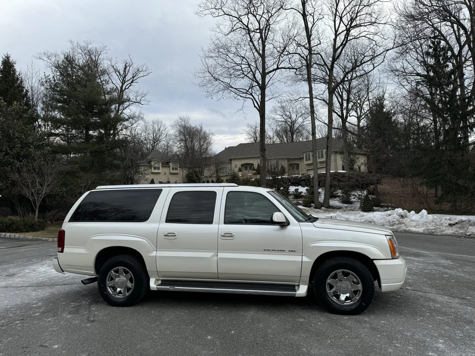 2005 Cadillac Escalade & EXT 2nd Gen - Image 8 of 31