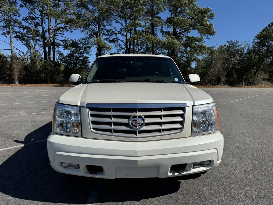 2005 Cadillac Escalade & EXT 2nd Gen - Image 11 of 31