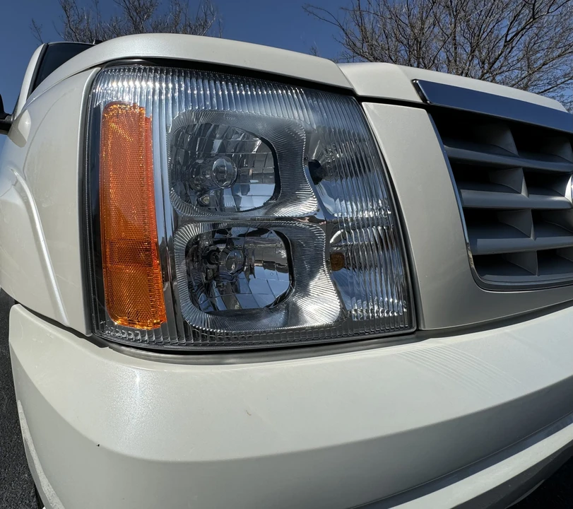 2005 Cadillac Escalade & EXT 2nd Gen - Image 25 of 31