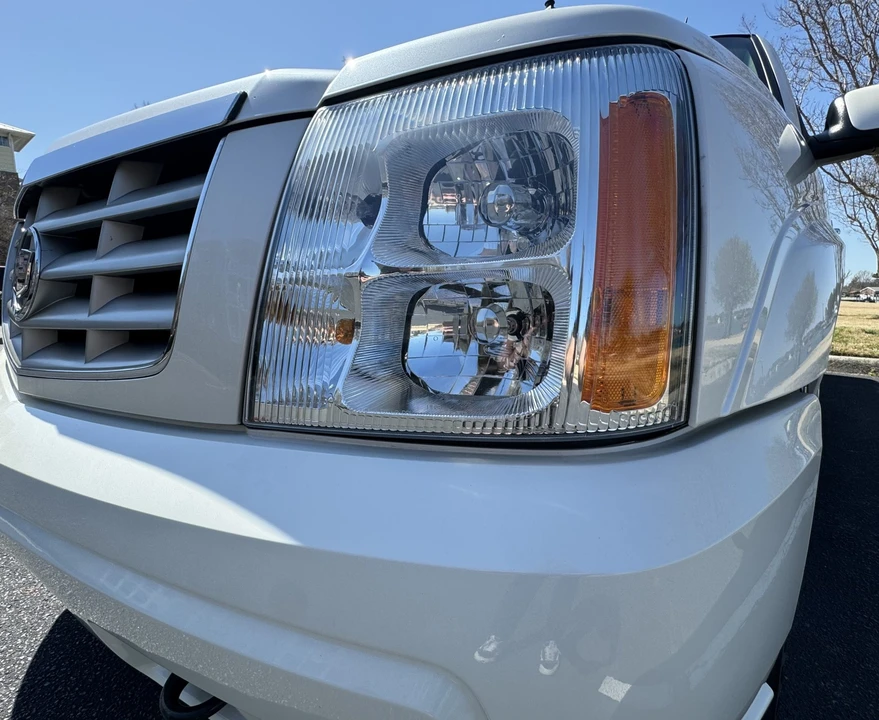2005 Cadillac Escalade & EXT 2nd Gen - Image 26 of 31