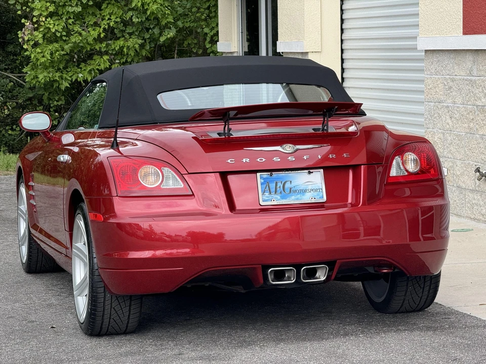 2005 Chrysler Crossfire - Image 27 of 31