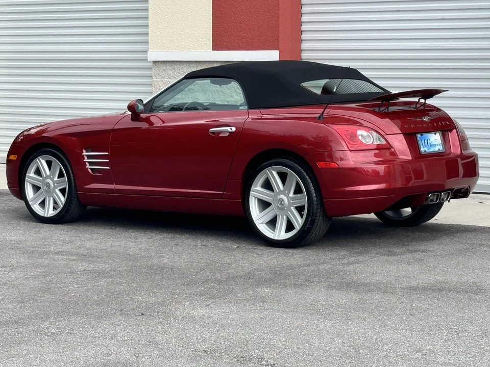2005 Chrysler Crossfire - Image 21 of 31