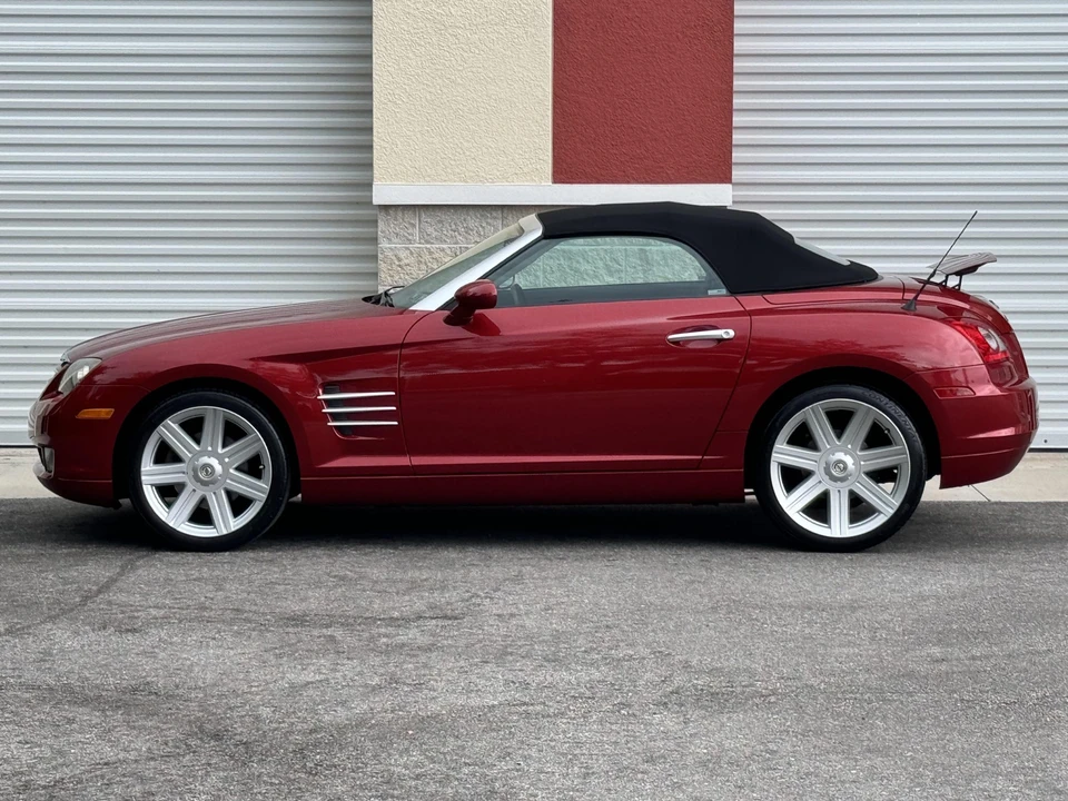 2005 Chrysler Crossfire - Image 17 of 31