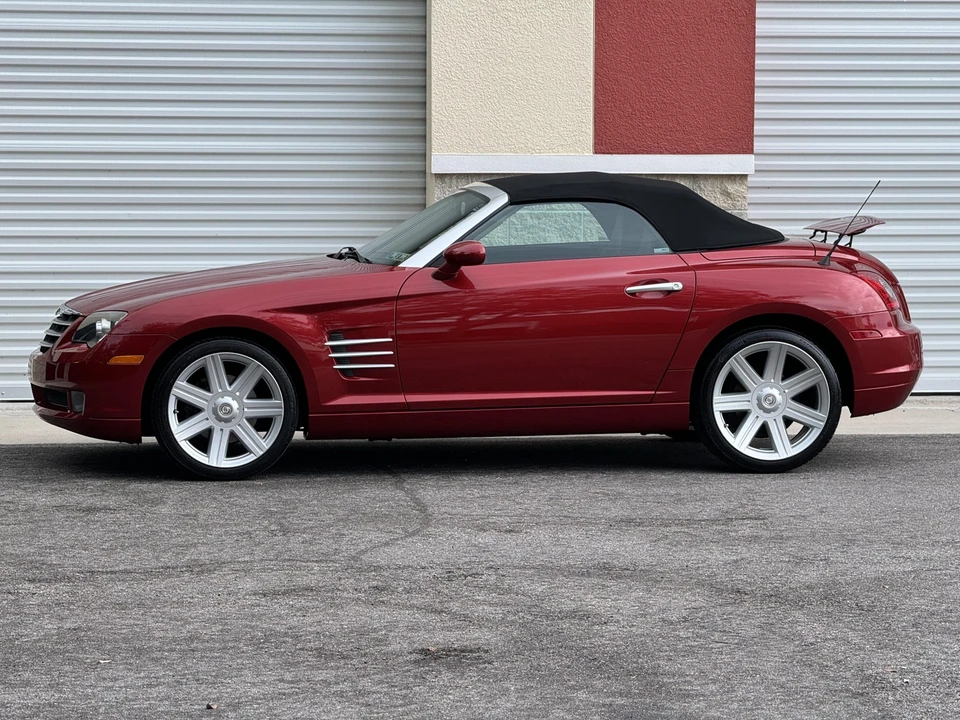 2005 Chrysler Crossfire - Image 15 of 31