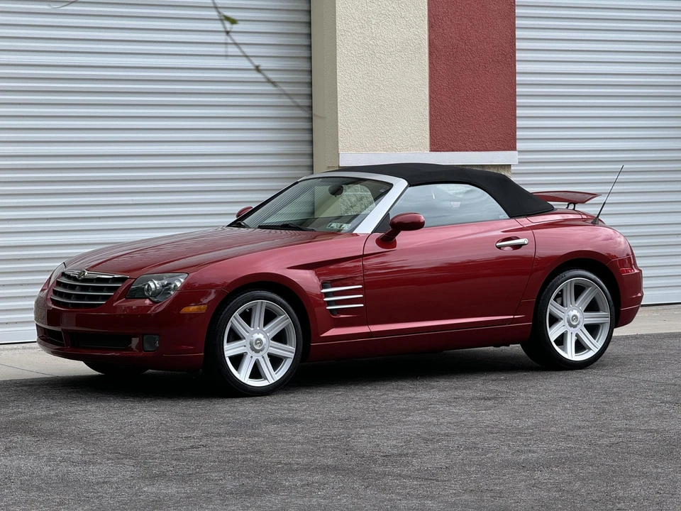 2005 Chrysler Crossfire - Image 9 of 31