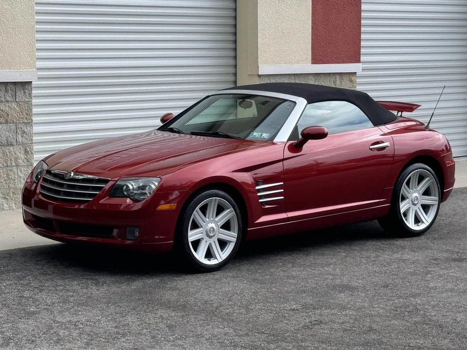 2005 Chrysler Crossfire - Image 6 of 31