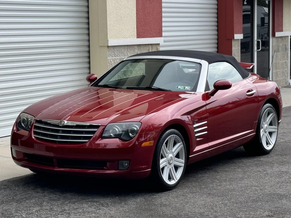2005 Chrysler Crossfire - Image 4 of 31