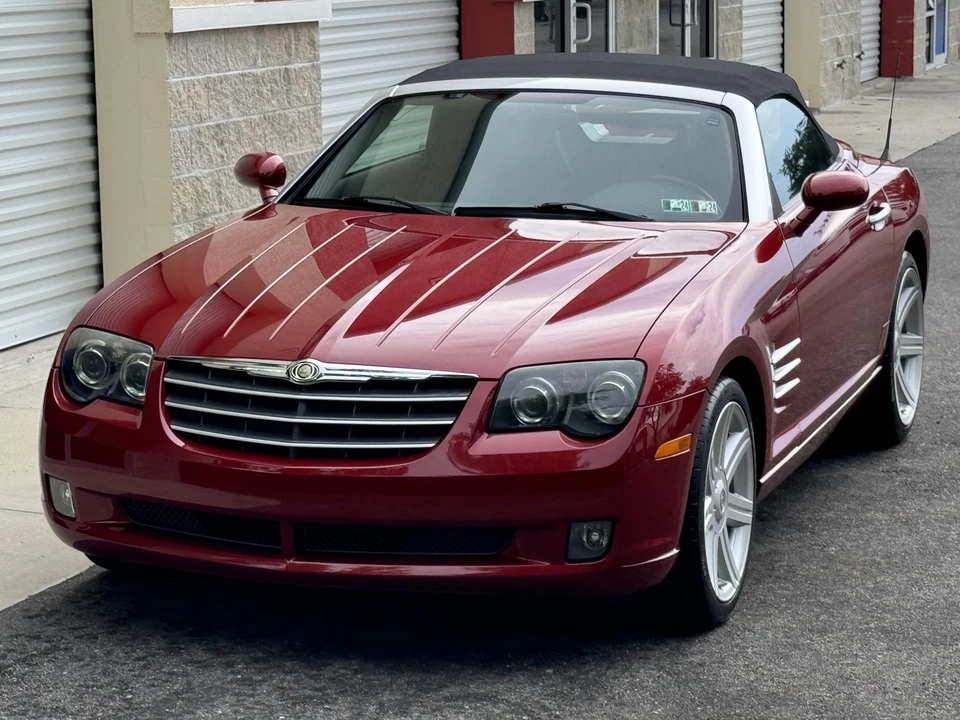 2005 Chrysler Crossfire - Image 2 of 31