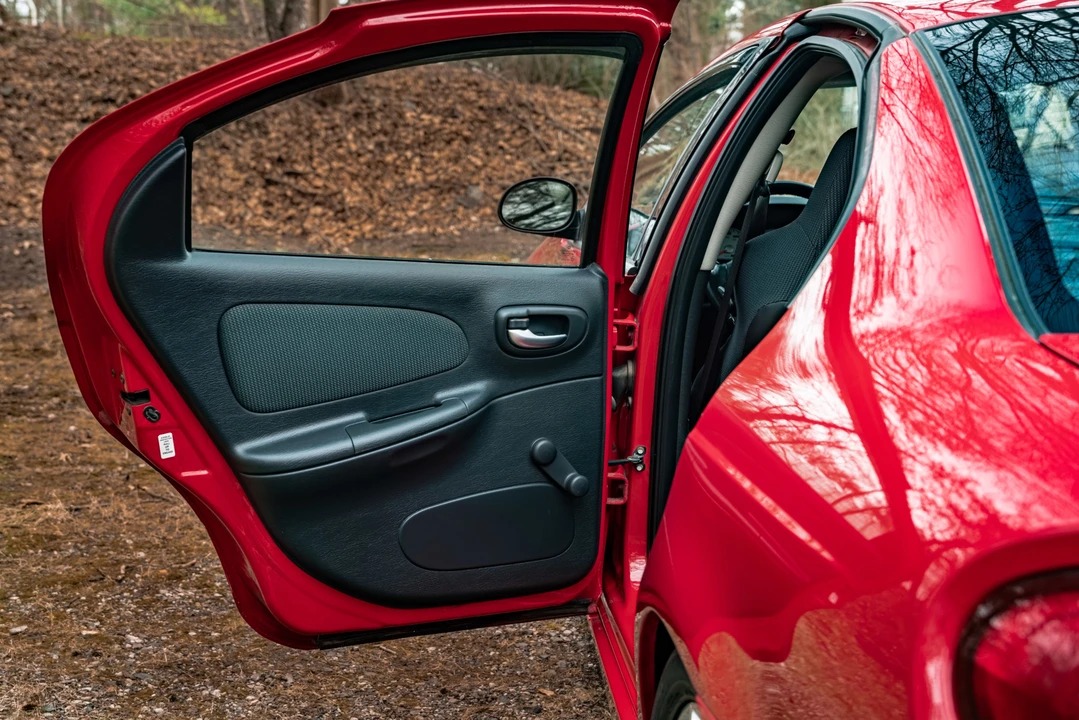 2005 Dodge Neon SRT-4 - Image 20 of 31