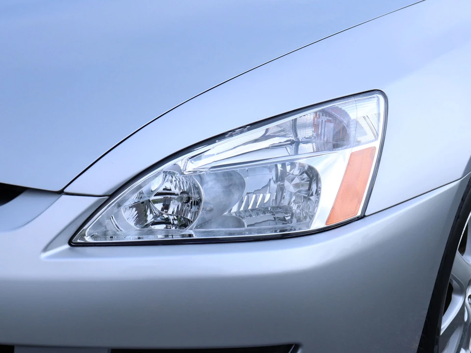 2005 Honda Accord 7th Gen - Image 11 of 31