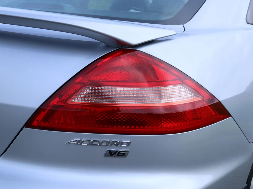 2005 Honda Accord 7th Gen - Image 16 of 31