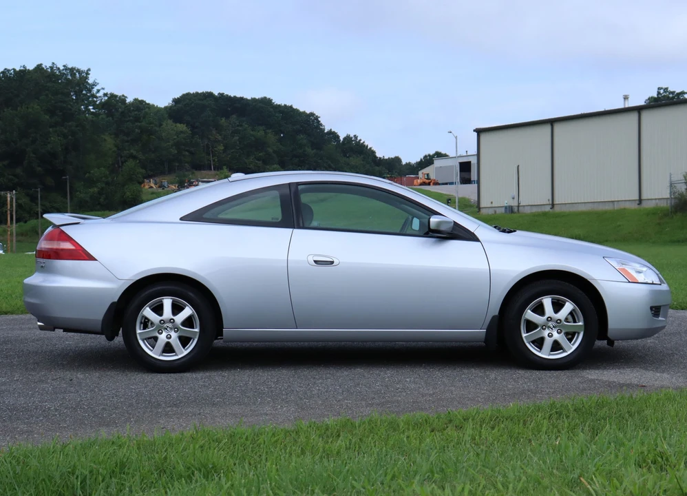 2005 Honda Accord 7th Gen - Image 8 of 31