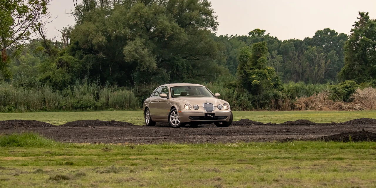 2005 Jaguar S-Type 2nd Gen - Image 13 of 31