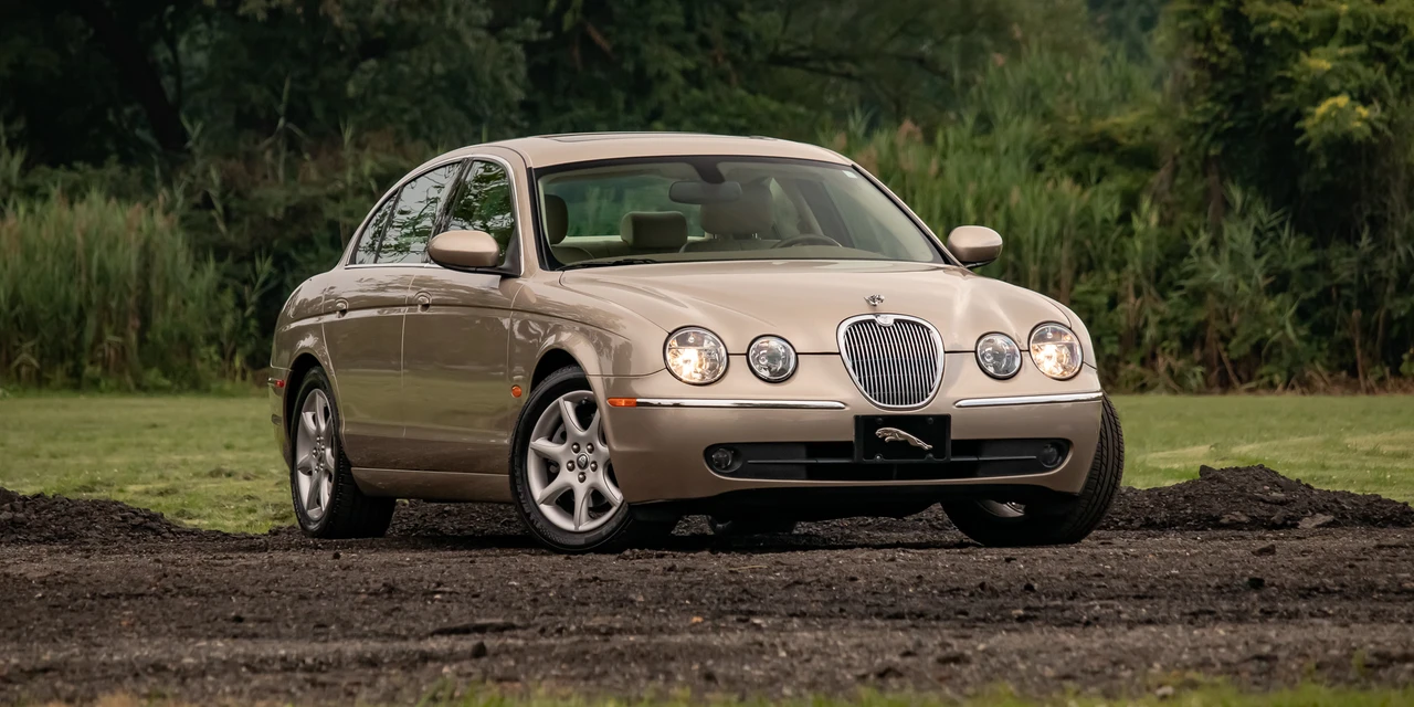 2005 Jaguar S-Type 2nd Gen - Image 2 of 31