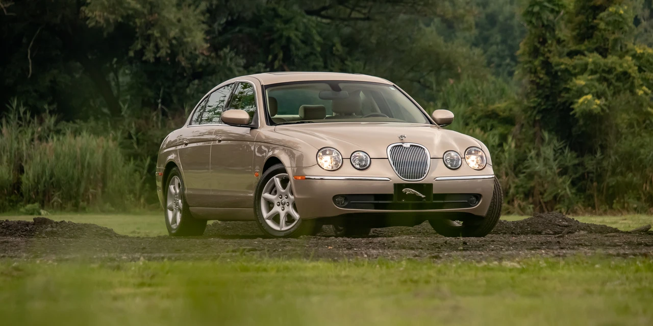 2005 Jaguar S-Type 2nd Gen - Image 9 of 31