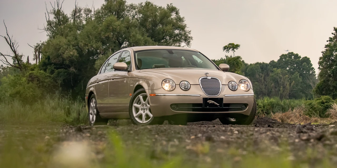 2005 Jaguar S-Type 2nd Gen - Image 11 of 31