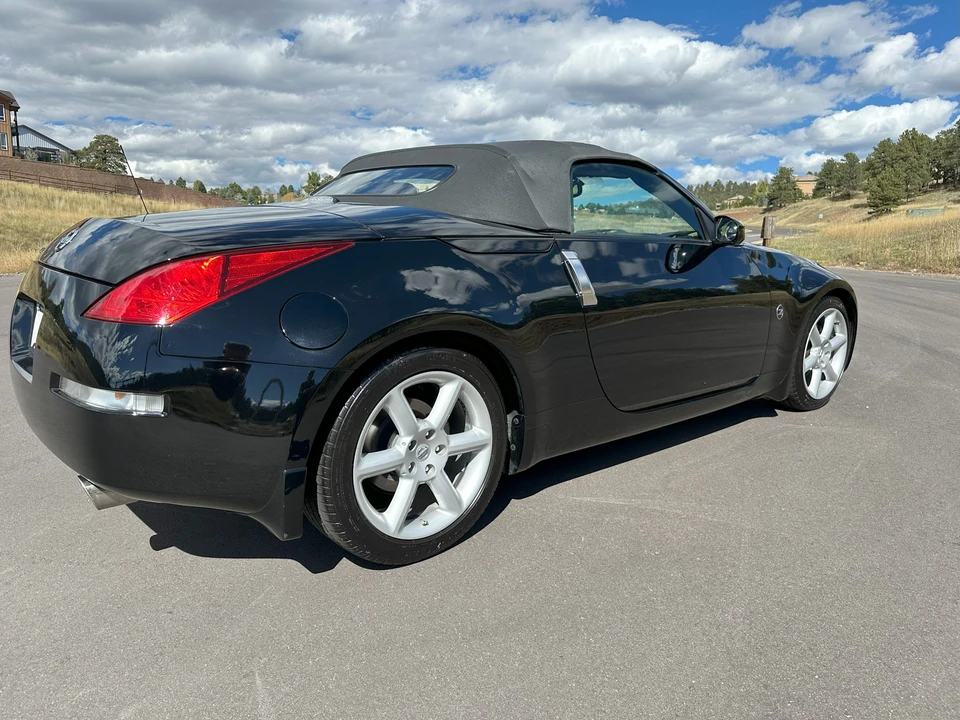 2005 Nissan 350Z 5th Gen - Image 9 of 31