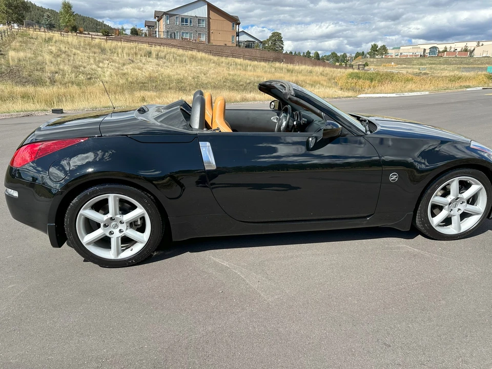 2005 Nissan 350Z 5th Gen - Image 10 of 31