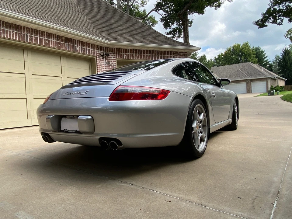 2005 Porsche 997 Carrera S - Image 7 of 31