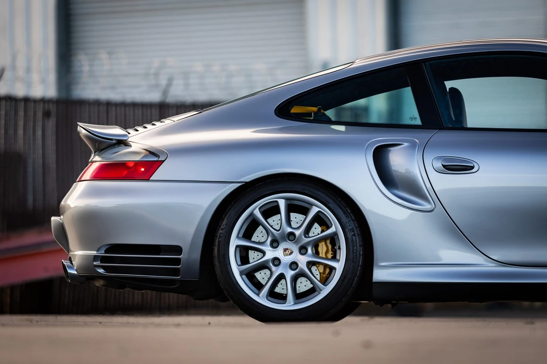 2005 Porsche 996 Turbo - Image 21 of 31