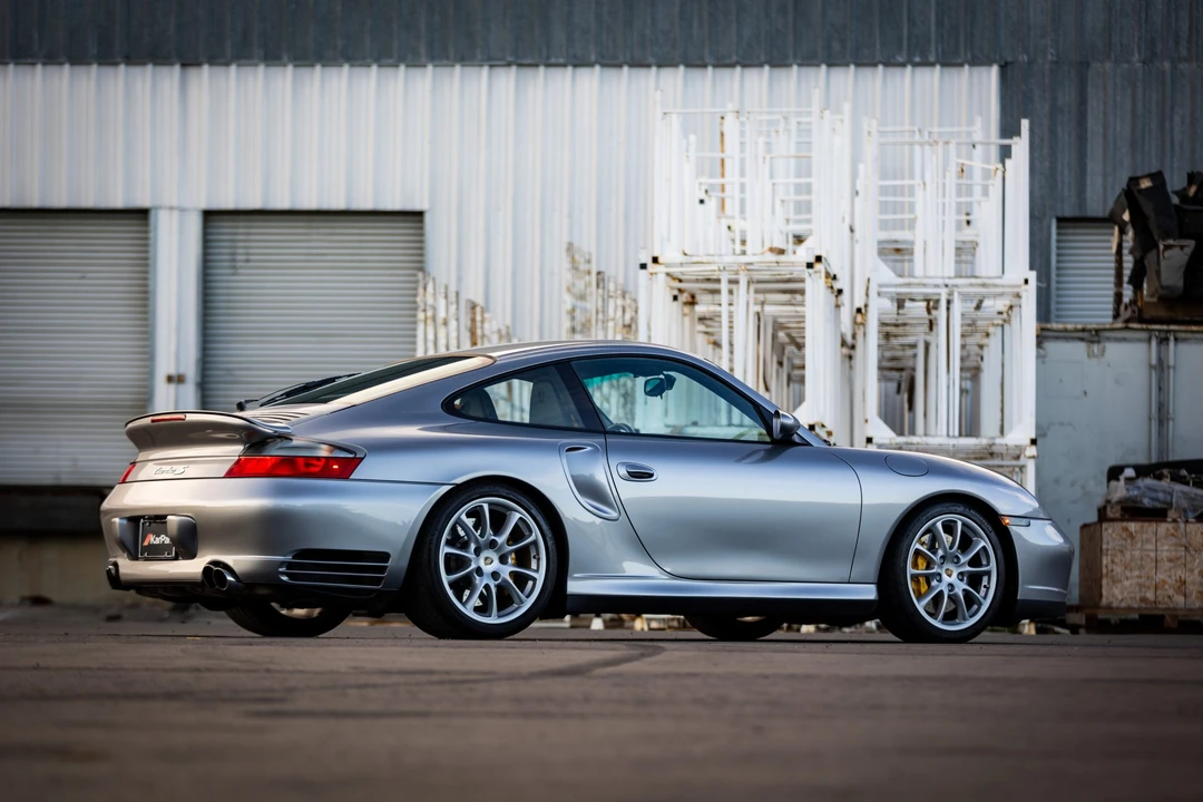 2005 Porsche 996 Turbo - Image 9 of 31