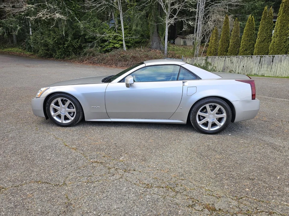 2006 Cadillac XLR - Image 30 of 31