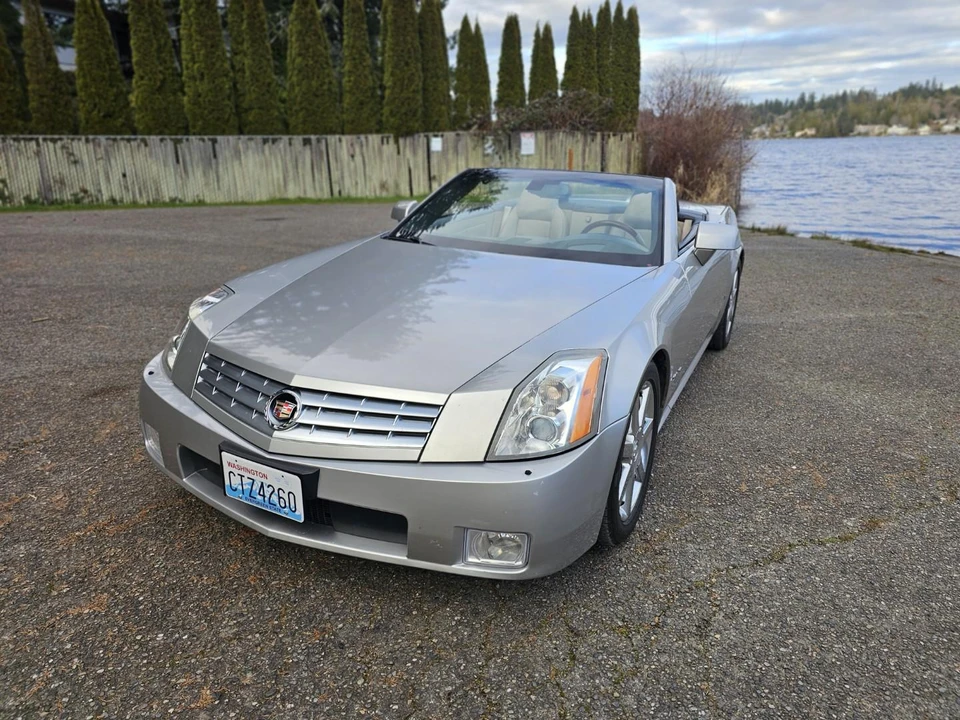 2006 Cadillac XLR - Image 5 of 31