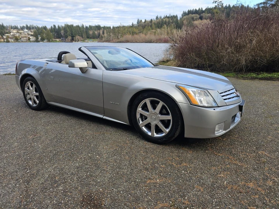 2006 Cadillac XLR - Image 18 of 31