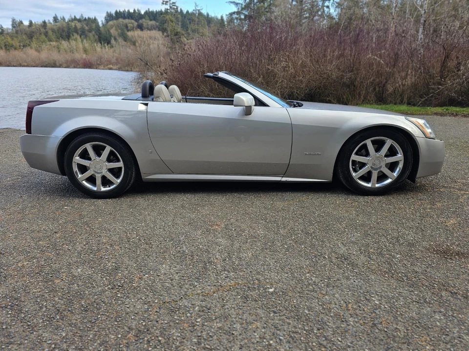 2006 Cadillac XLR - Image 14 of 31