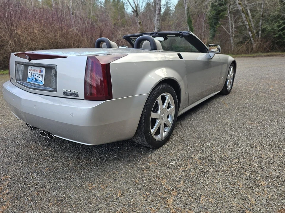 2006 Cadillac XLR - Image 11 of 31