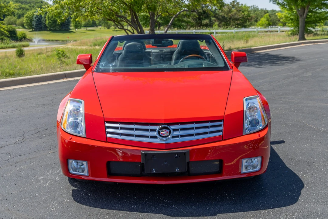 2007 Cadillac XLR - Image 3 of 31