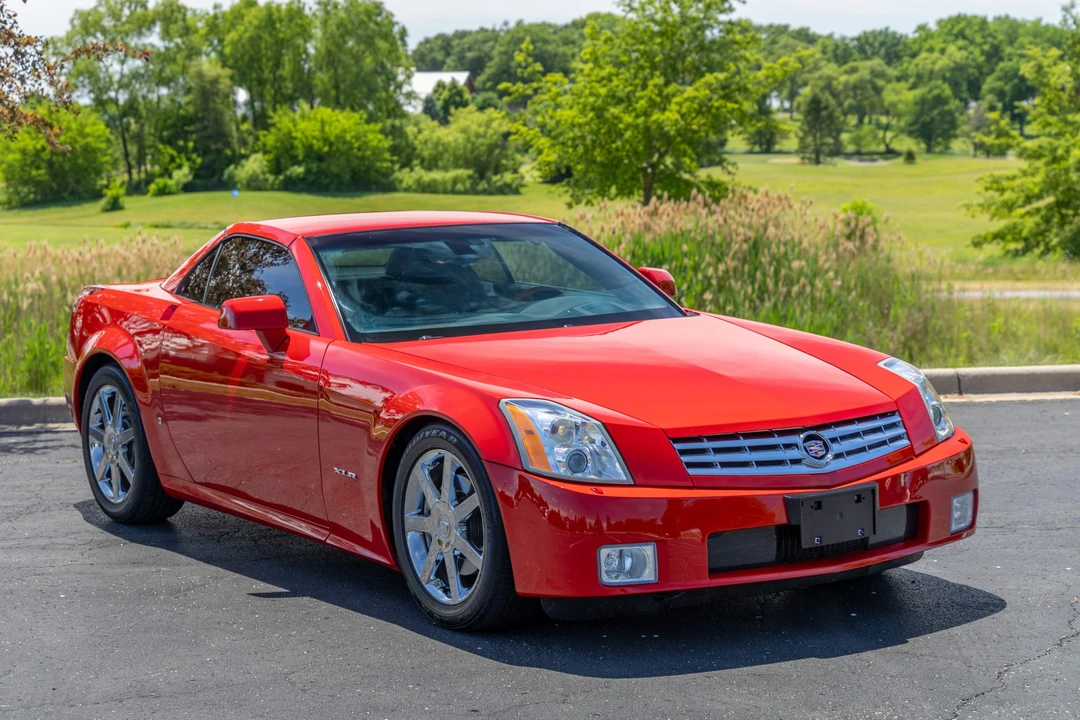 2007 Cadillac XLR - Image 10 of 31