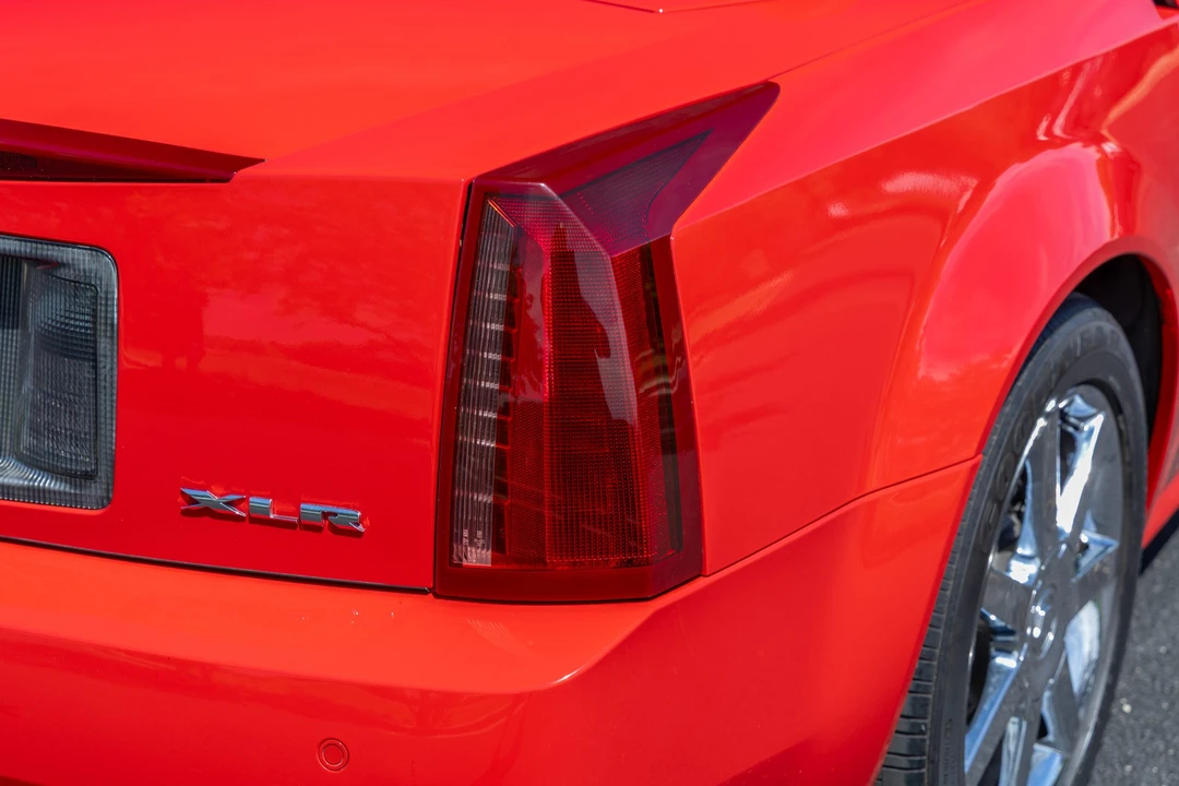 2007 Cadillac XLR - Image 23 of 31