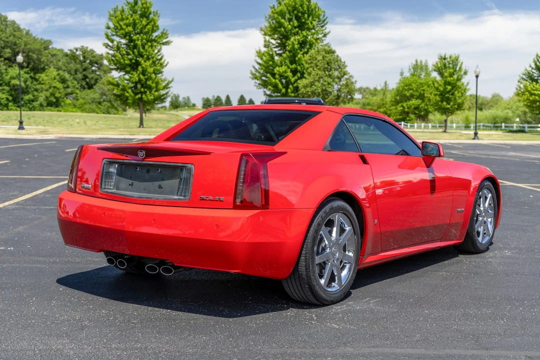 2007 Cadillac XLR - Image 12 of 31
