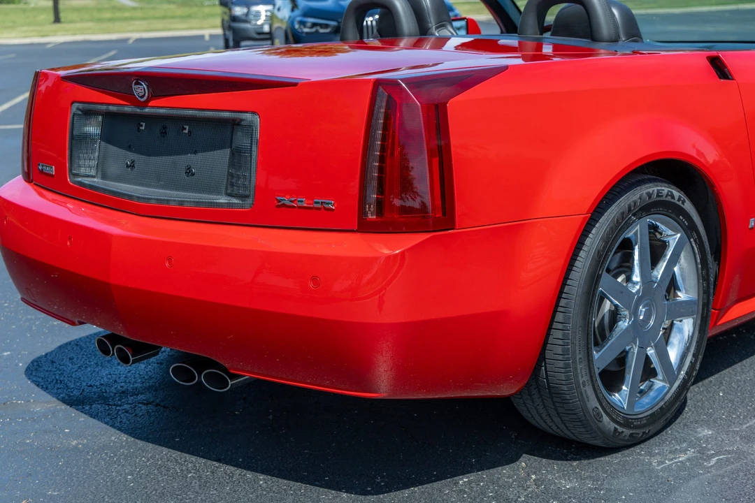 2007 Cadillac XLR - Image 31 of 31