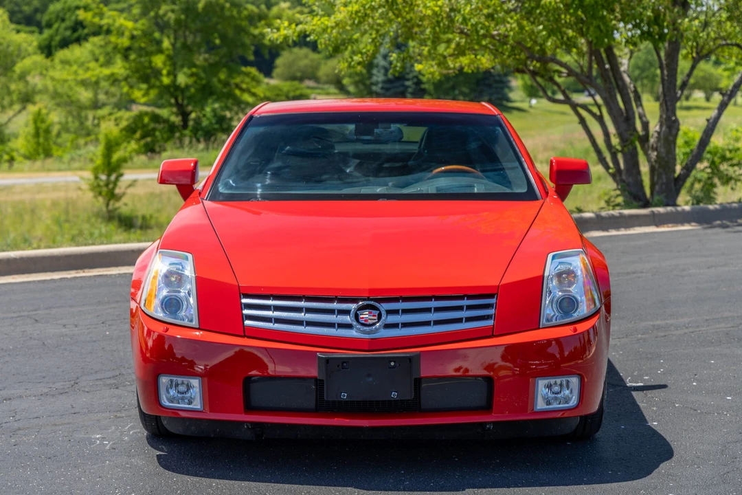2007 Cadillac XLR - Image 9 of 31