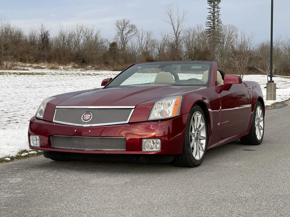 2007 Cadillac XLR-V - Image 9 of 31