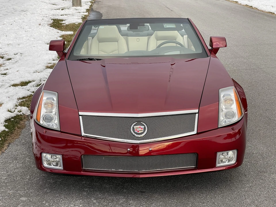 2007 Cadillac XLR-V - Image 7 of 31