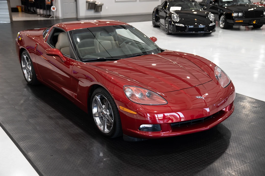 2008 Chevrolet Corvette C6 - Image 3 of 31