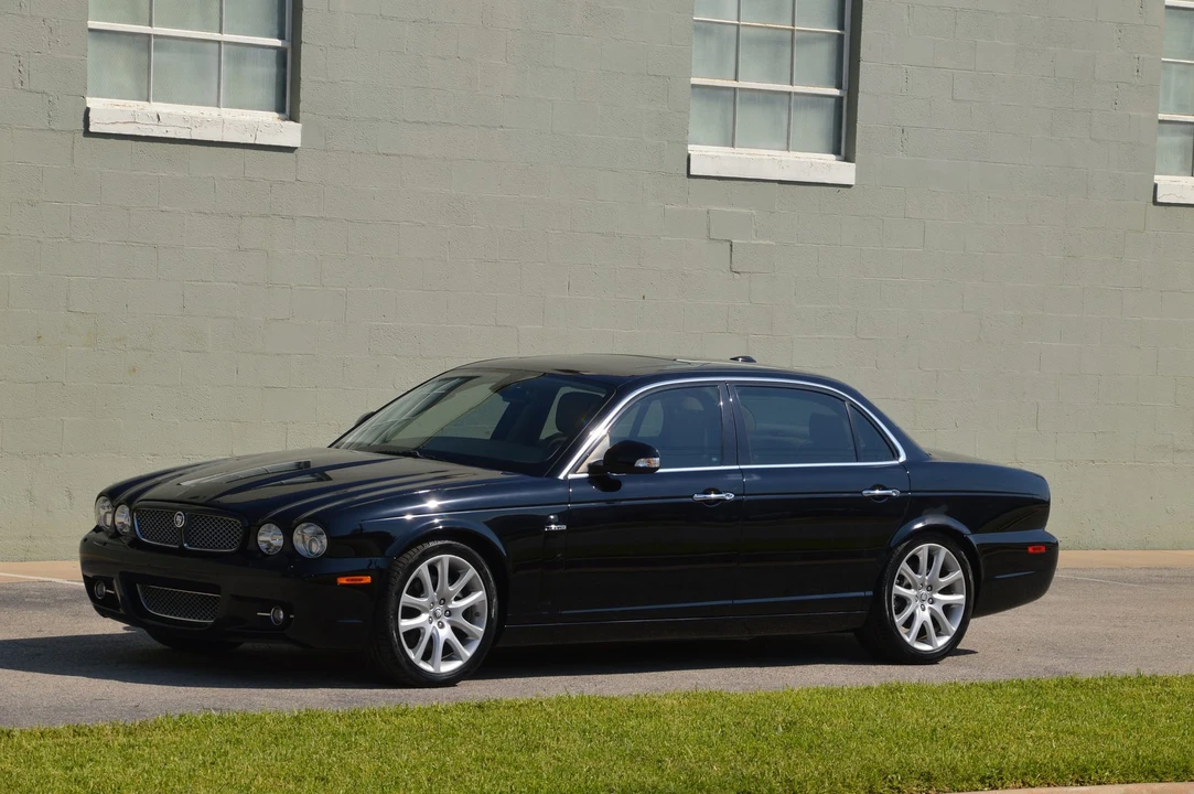 2008 Jaguar X350/X356/X358 XJ - Image 2 of 31