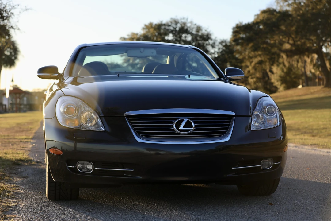 2008 Lexus SC430 - Image 19 of 31