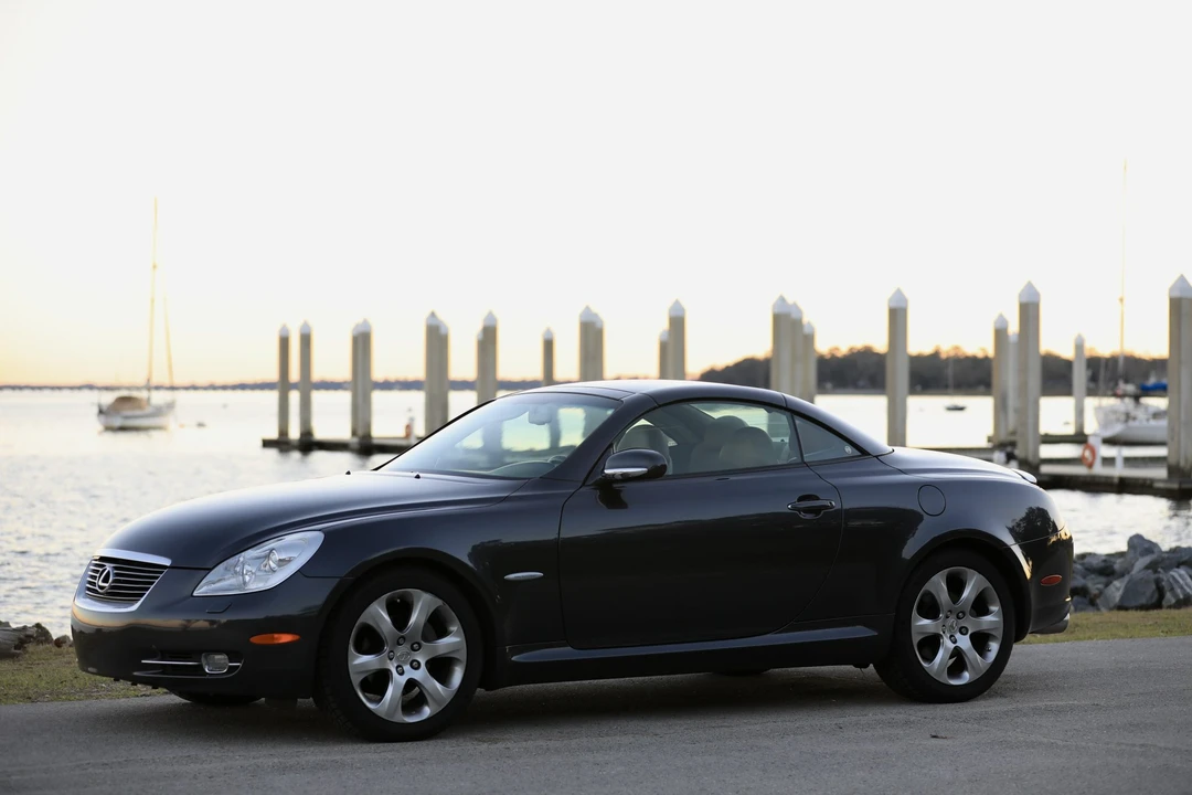 2008 Lexus SC430 - Image 3 of 31