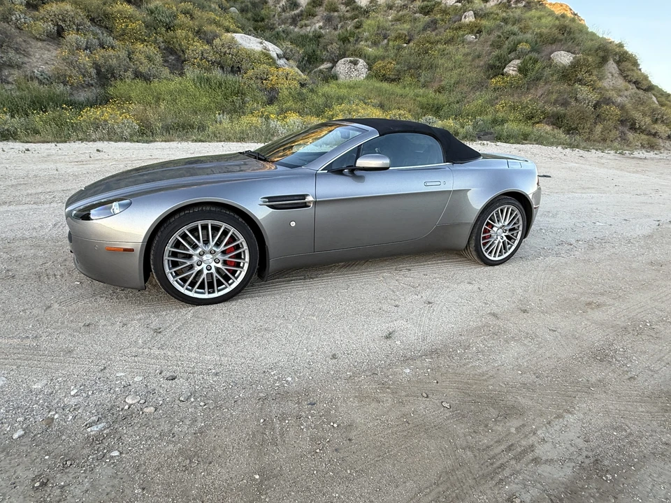 2009 Aston Martin V8 Vantage (2006-2017) - Image 26 of 31