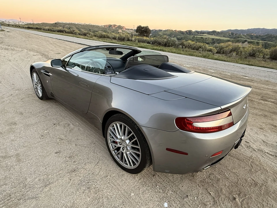 2009 Aston Martin V8 Vantage (2006-2017) - Image 25 of 31