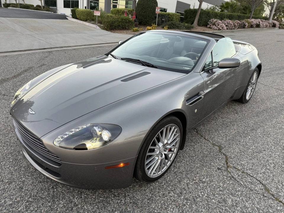 2009 Aston Martin V8 Vantage (2006-2017) - Image 2 of 31