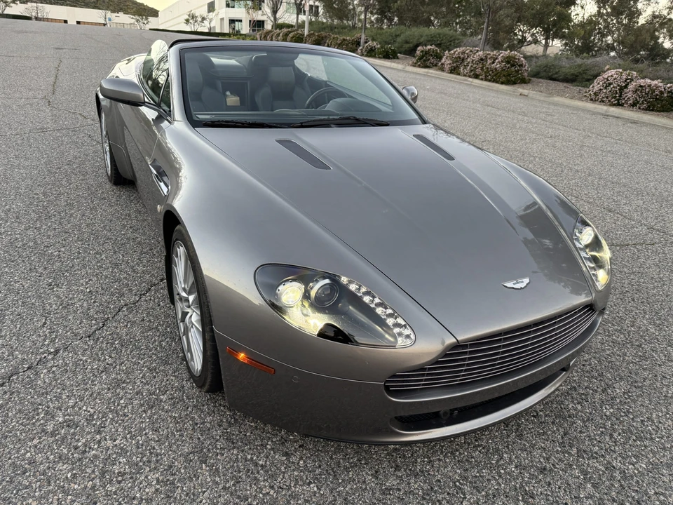 2009 Aston Martin V8 Vantage (2006-2017) - Image 5 of 31