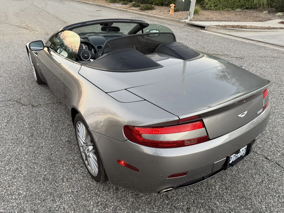 2009 Aston Martin V8 Vantage (2006-2017) - Image 22 of 31