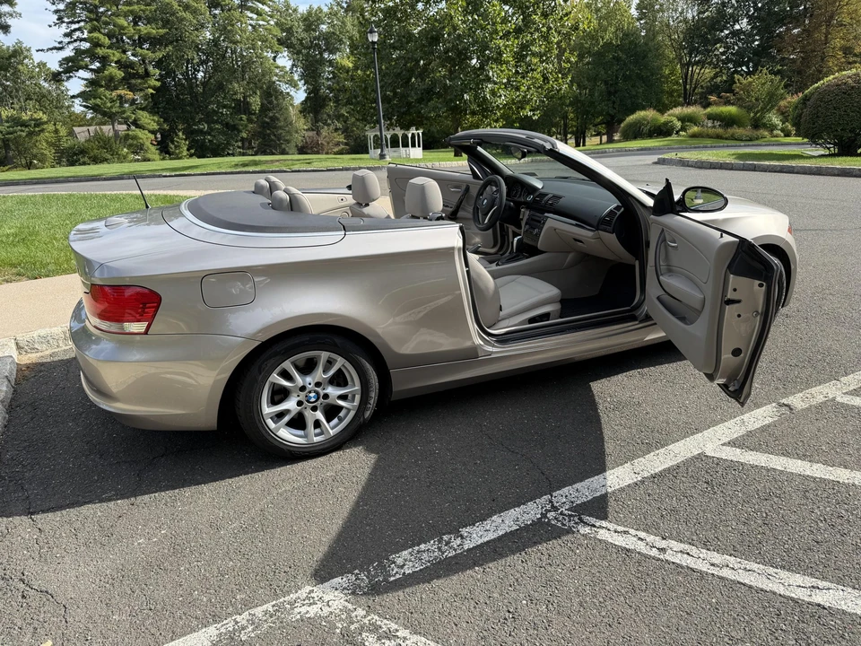 2009 BMW E81/E82/E88 1 Series - Image 16 of 31